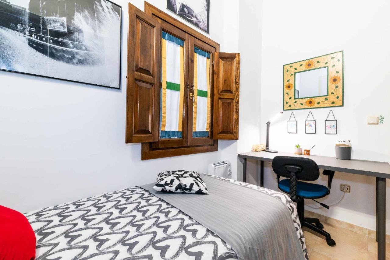 Cómodo y moderno apartamento a 3 minutos de la Catedral Granada Exterior foto
